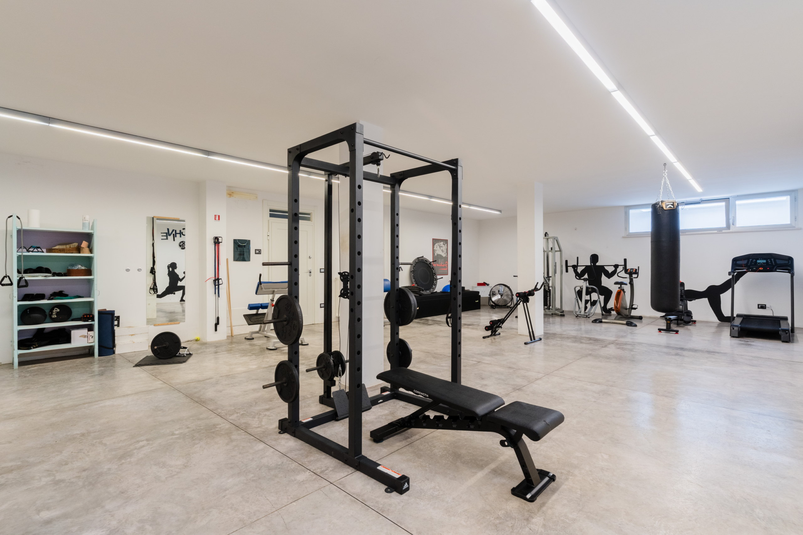 attrezzi palestra attico villa cucci